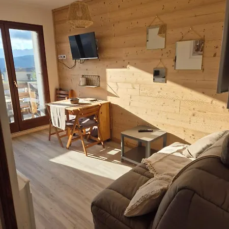 - Soleil Et Montagne Les Angles (Pyrenees-Orientales)